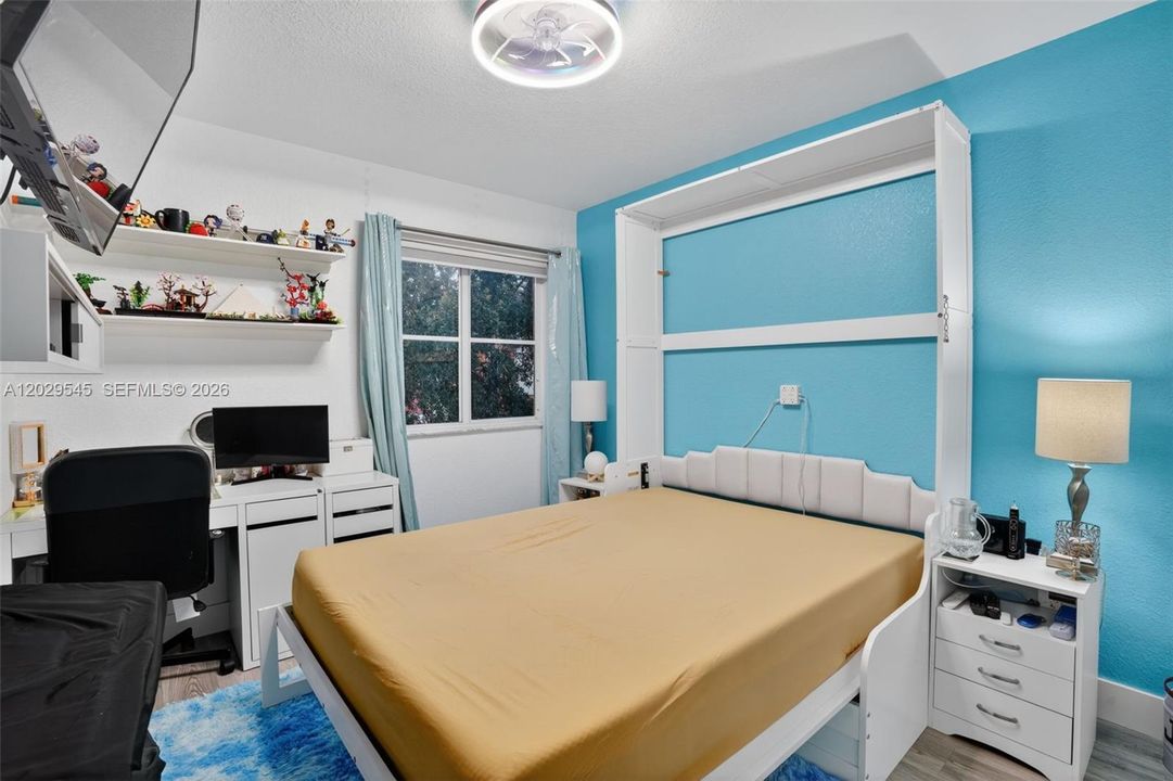 На продажу: $449,900 (3 спален, 2 ванн, 1656 Квадратных фут)