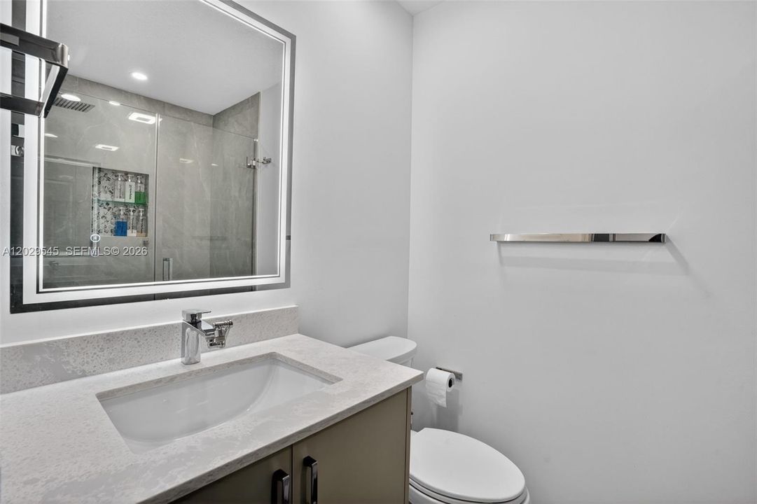 На продажу: $449,900 (3 спален, 2 ванн, 1656 Квадратных фут)