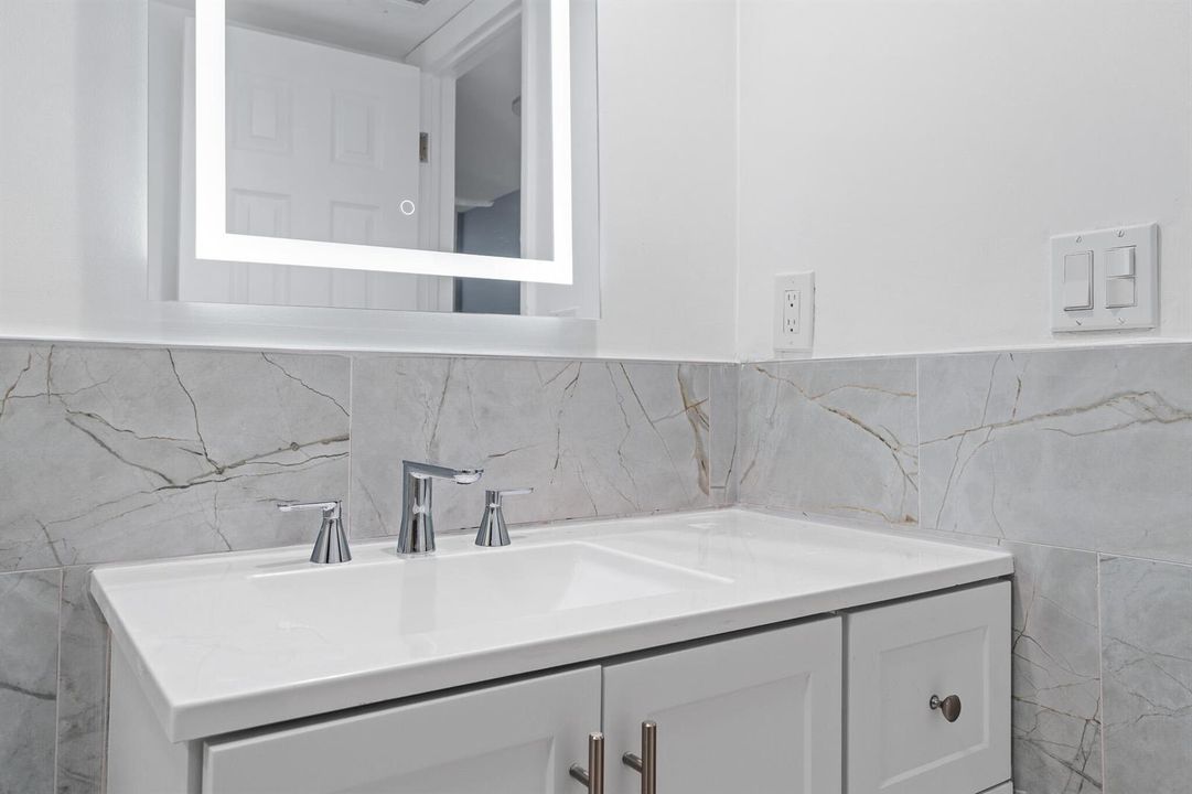 Illuminating Vanity