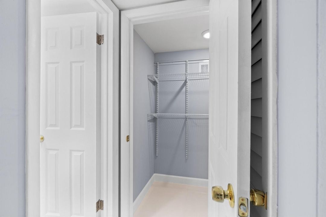 1/2 Bath to Interior Storage Room