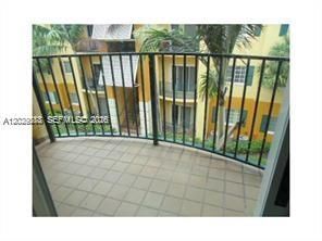 Activo con contrato: $335,000 (2 camas, 2 baños, 910 Pies cuadrados)