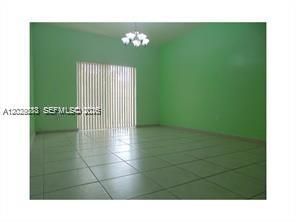 Activo con contrato: $335,000 (2 camas, 2 baños, 910 Pies cuadrados)