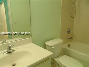 Activo con contrato: $335,000 (2 camas, 2 baños, 910 Pies cuadrados)