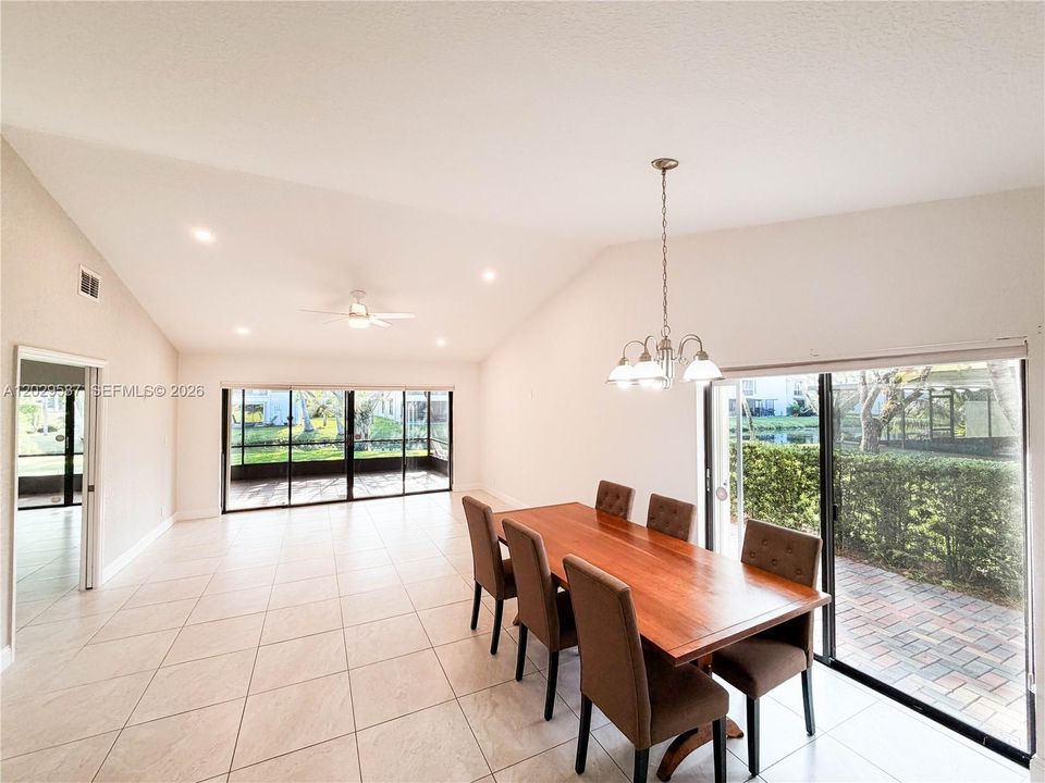 Active With Contract: $449,999 (2 beds, 2 baths, 1956 Square Feet)