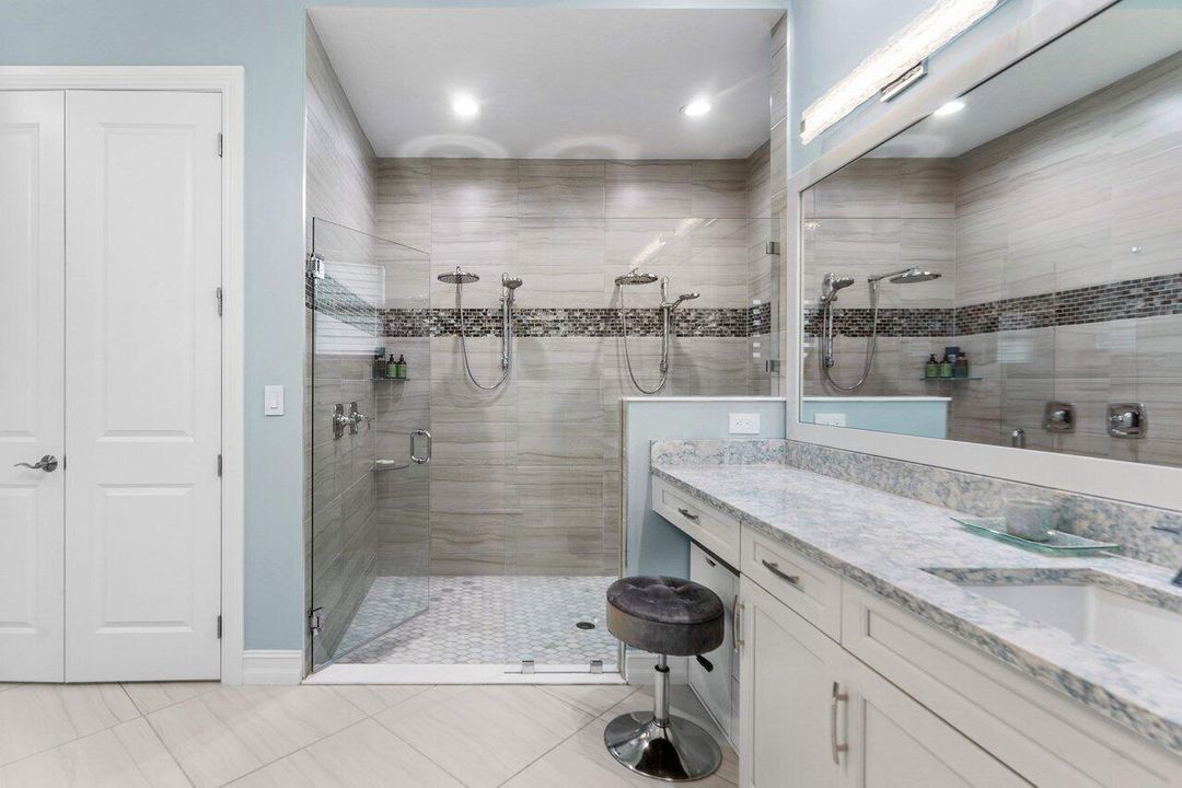 026-2893SouthwestGoldenglowDrive-PalmCit