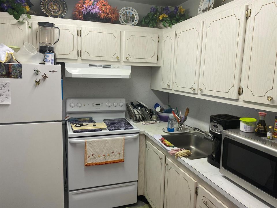 Kitchen 1