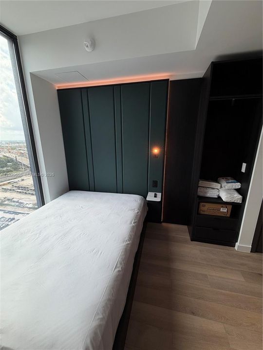 В аренду: $3,000 (1 спален, 1 ванн, 0 Квадратных фут)