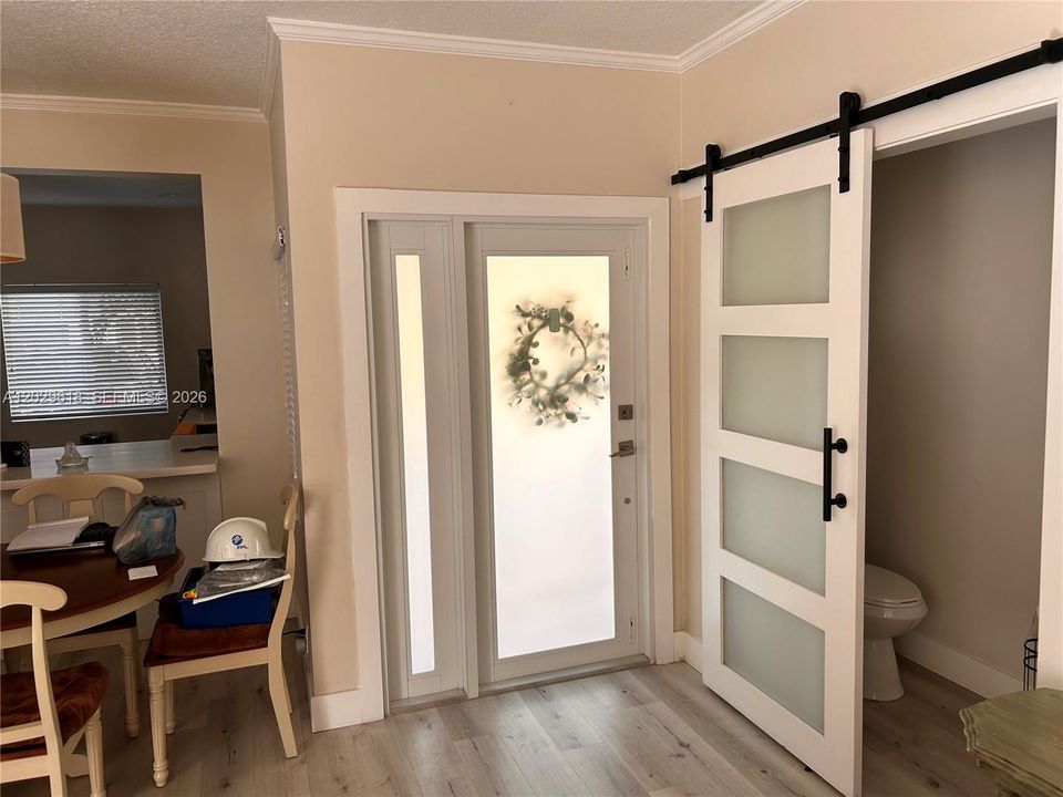 For Sale: $550,000 (3 beds, 2 baths, 1496 Square Feet)