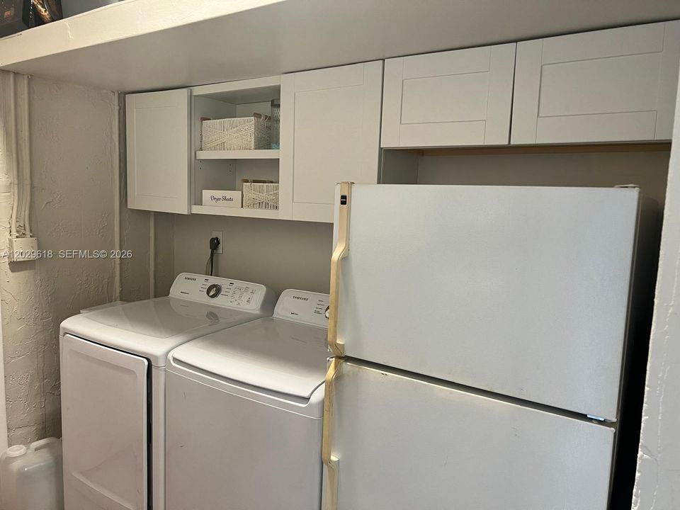 For Sale: $550,000 (3 beds, 2 baths, 1496 Square Feet)