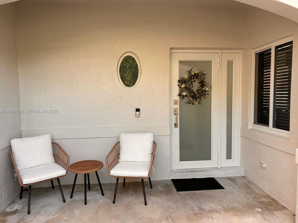 For Sale: $550,000 (3 beds, 2 baths, 1496 Square Feet)