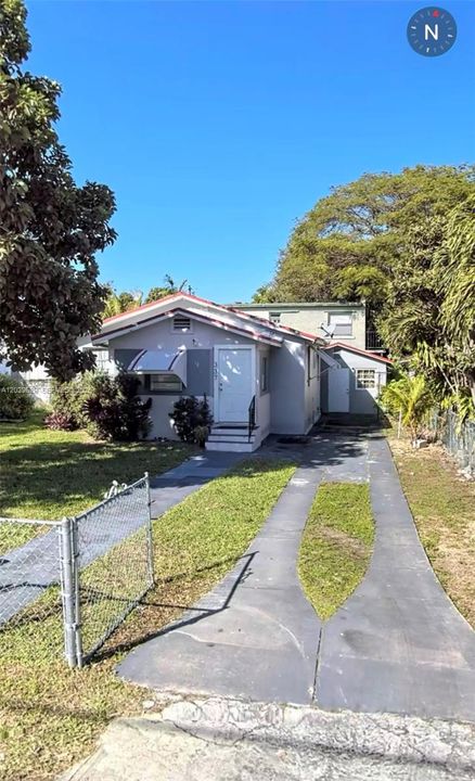 For Sale: $350,000 (0.11 acres)