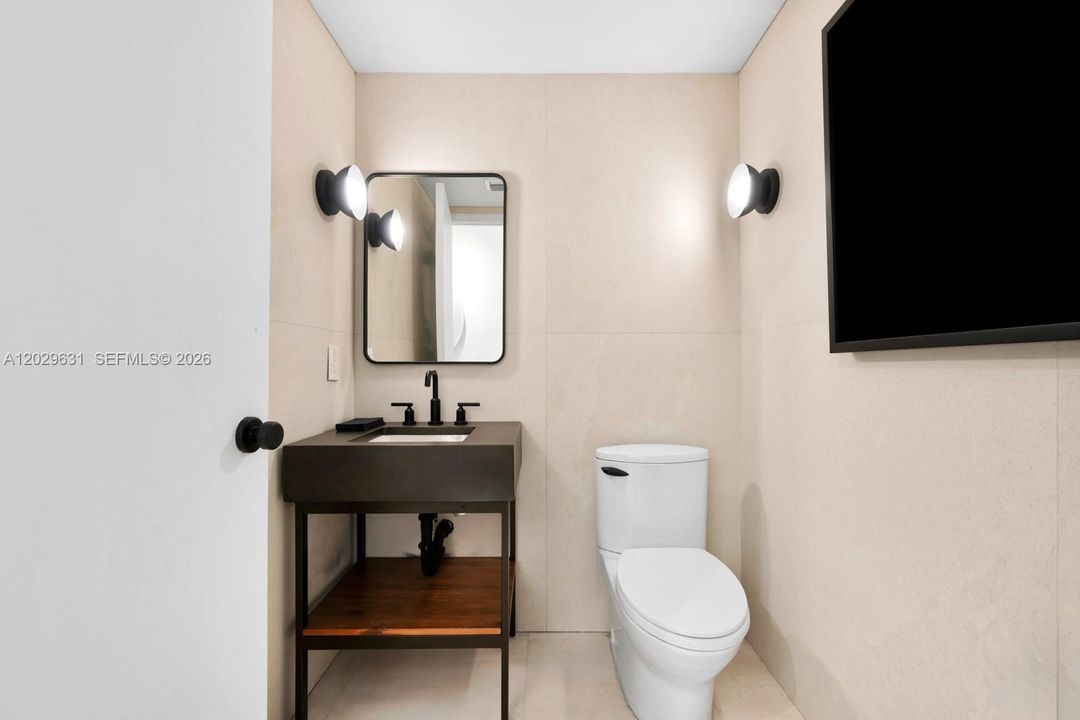 En Venta: $2,075,000 (2 camas, 2 baños, 1322 Pies cuadrados)