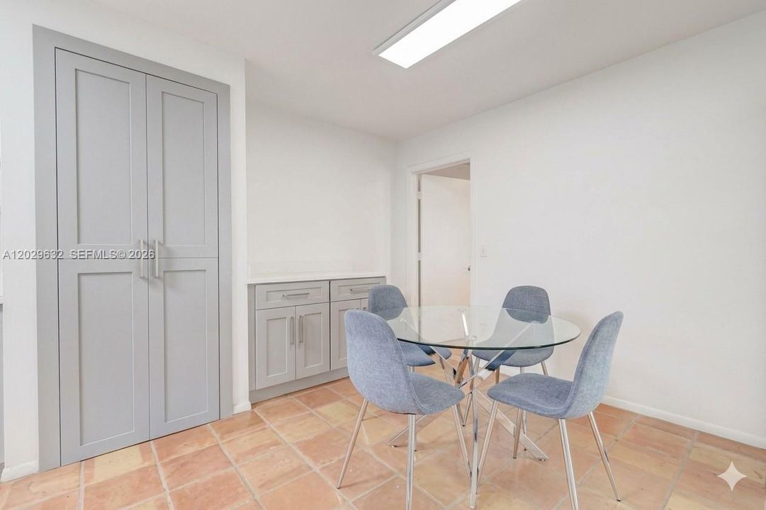 For Sale: $399,000 (2 beds, 2 baths, 1554 Square Feet)