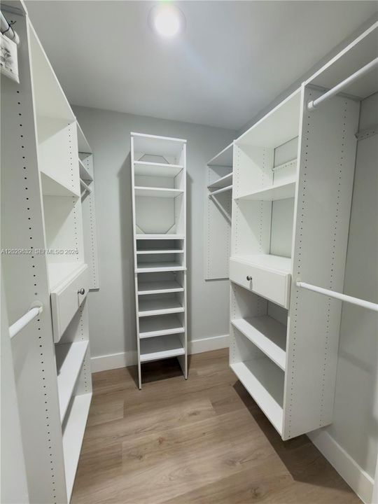 For Sale: $399,000 (2 beds, 2 baths, 1554 Square Feet)