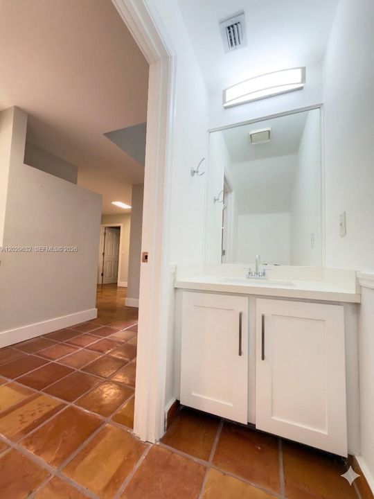 For Sale: $399,000 (2 beds, 2 baths, 1554 Square Feet)