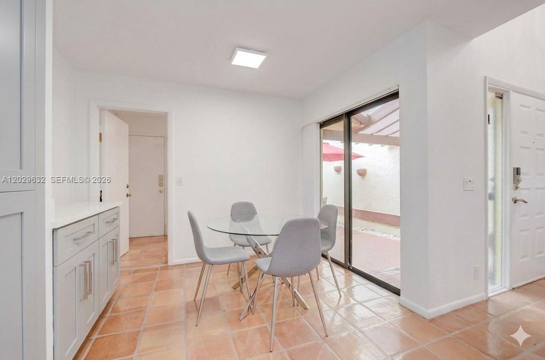 For Sale: $399,000 (2 beds, 2 baths, 1554 Square Feet)
