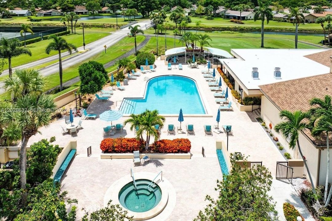 For Sale: $399,000 (2 beds, 2 baths, 1554 Square Feet)
