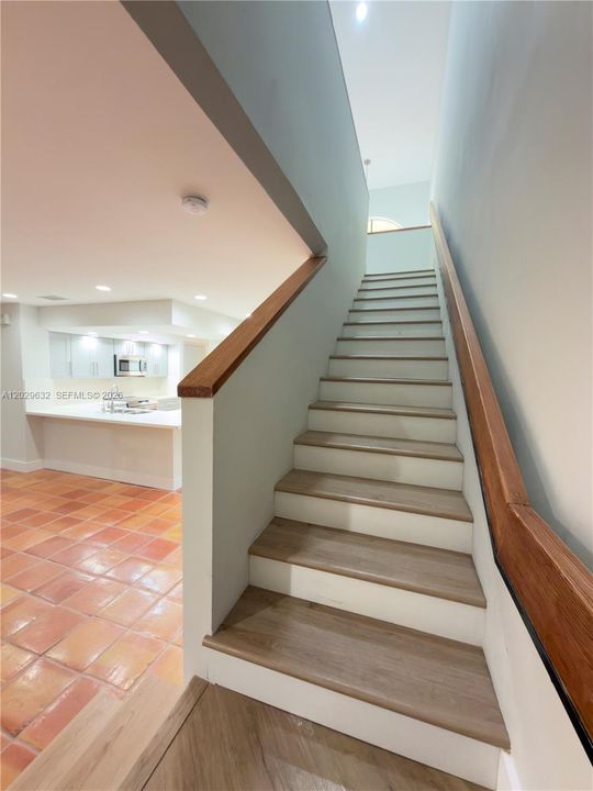 For Sale: $399,000 (2 beds, 2 baths, 1554 Square Feet)