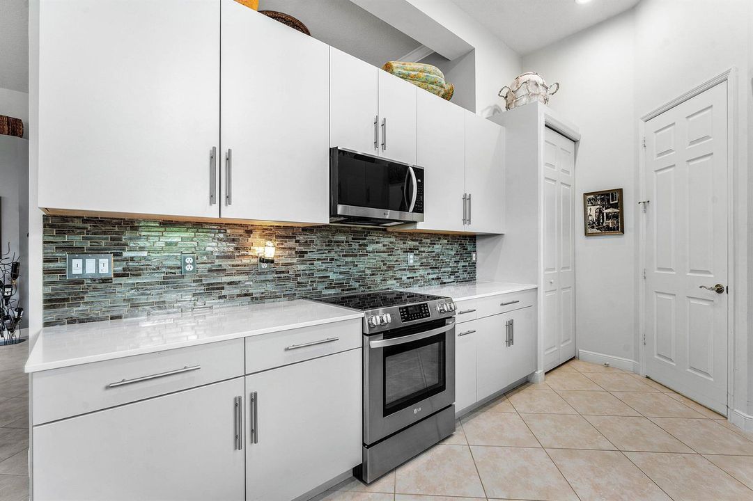 013-8192SpyglassDrive-WestPalmBeach-FL-3