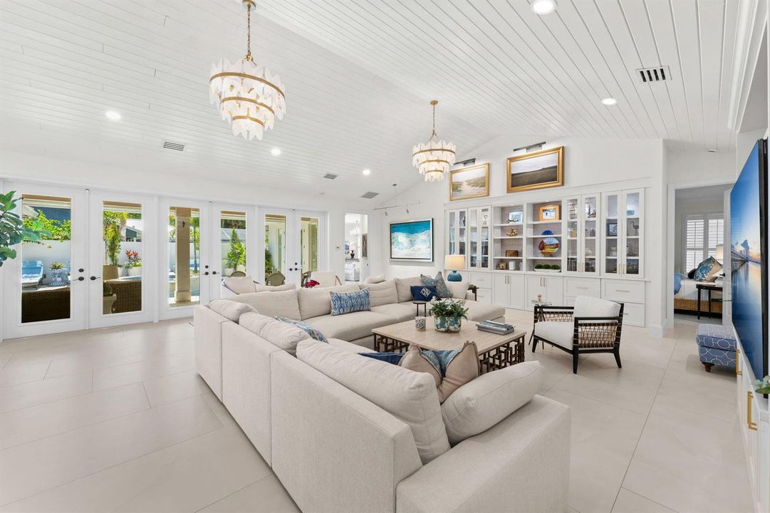 6 Living Room