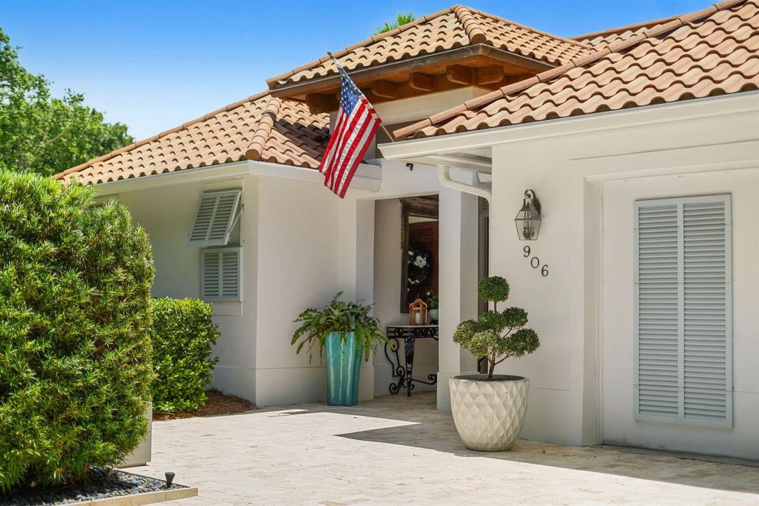 29 Home Exterior