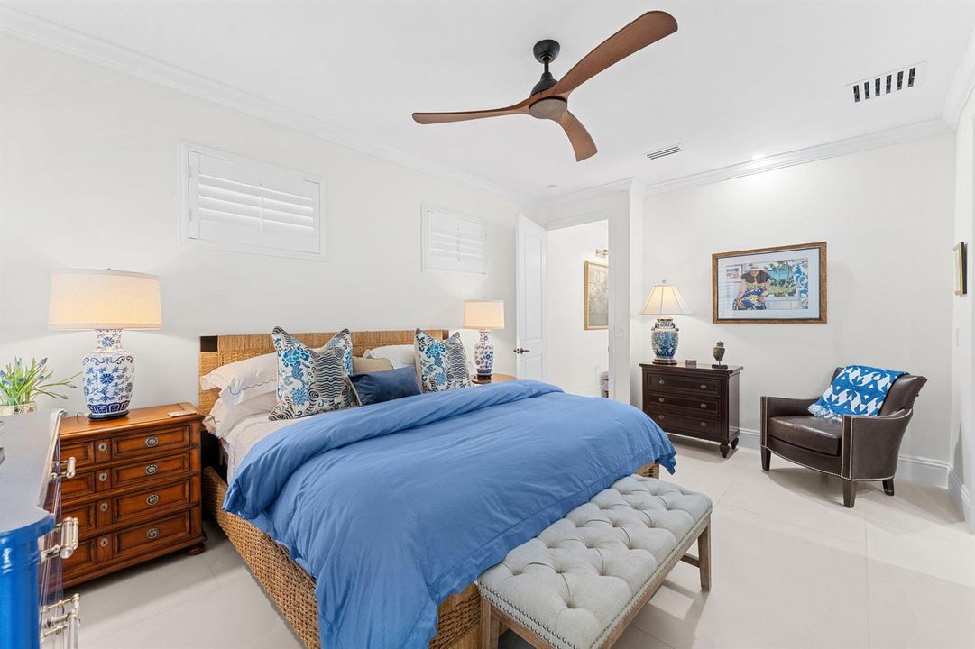 18 Guest Bedroom