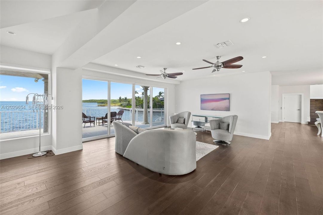 For Sale: $14,850,000 (5 beds, 5 baths, 4928 Square Feet)