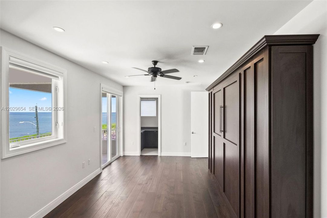 For Sale: $14,850,000 (5 beds, 5 baths, 4928 Square Feet)
