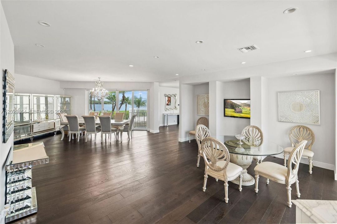 For Sale: $14,850,000 (5 beds, 5 baths, 4928 Square Feet)
