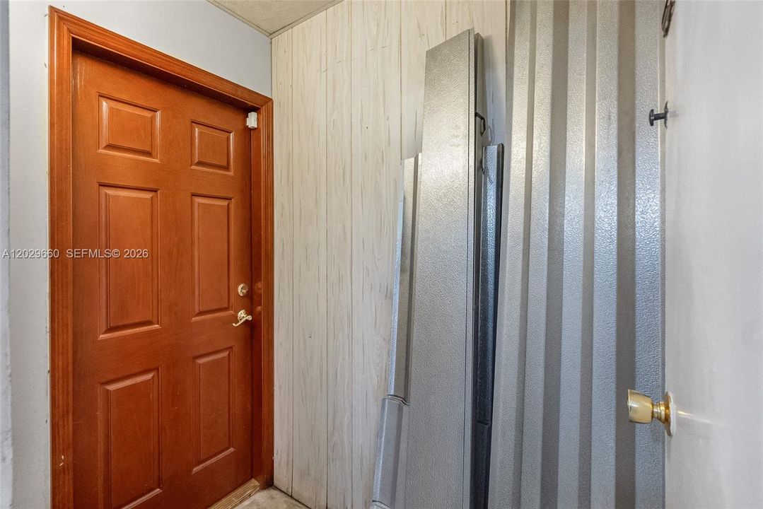 For Sale: $889,000 (4 beds, 2 baths, 2140 Square Feet)