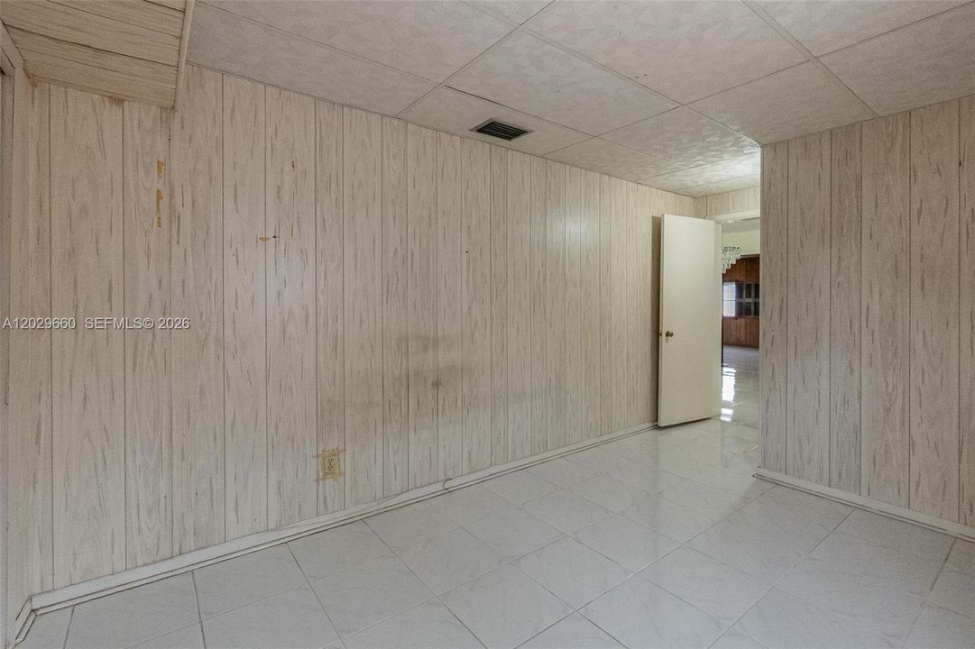 For Sale: $889,000 (4 beds, 2 baths, 2140 Square Feet)