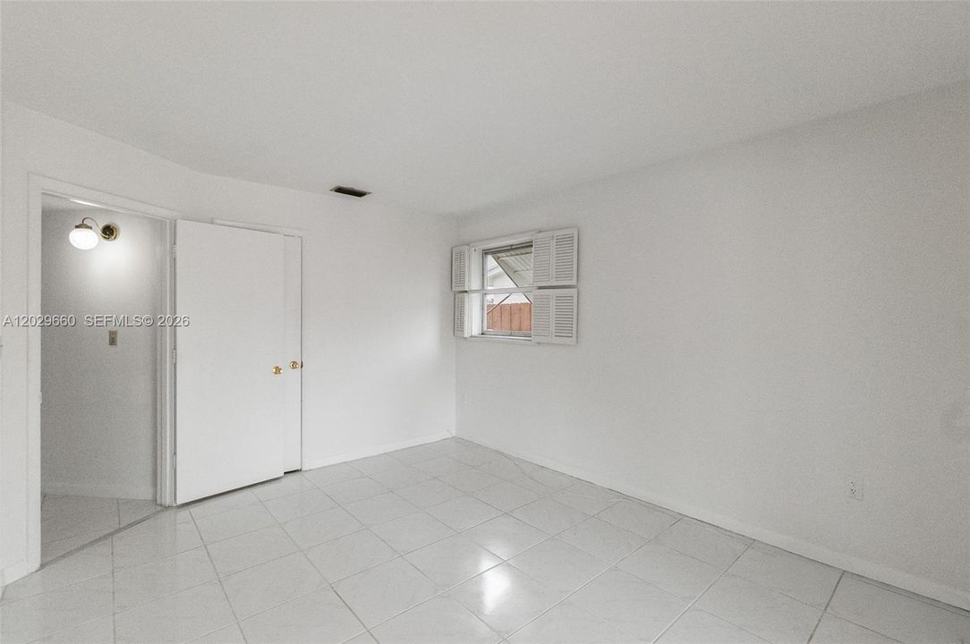 For Sale: $889,000 (4 beds, 2 baths, 2140 Square Feet)