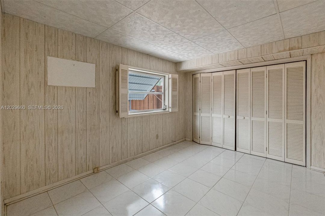 For Sale: $889,000 (4 beds, 2 baths, 2140 Square Feet)