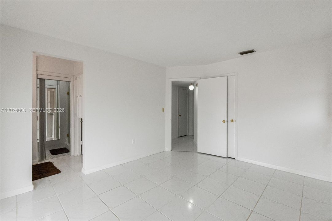 For Sale: $889,000 (4 beds, 2 baths, 2140 Square Feet)