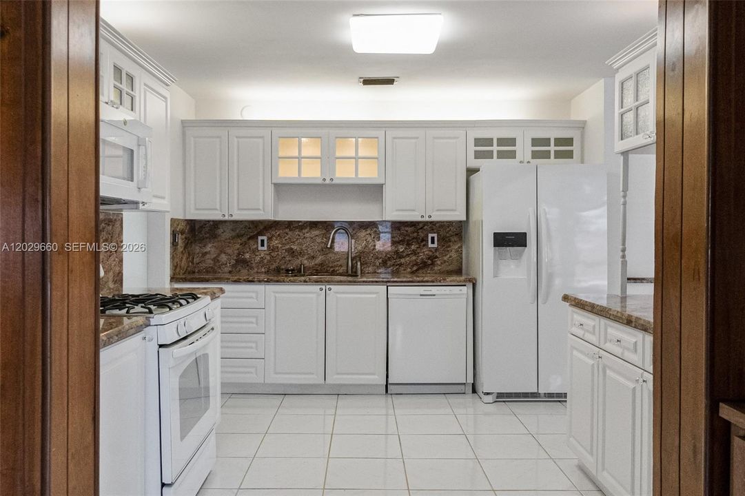 For Sale: $889,000 (4 beds, 2 baths, 2140 Square Feet)