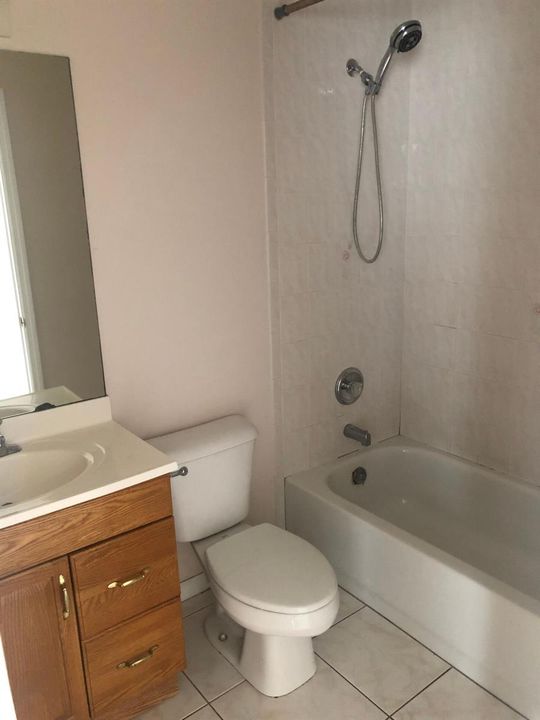 2242 MASTER AVE BATHRM 3
