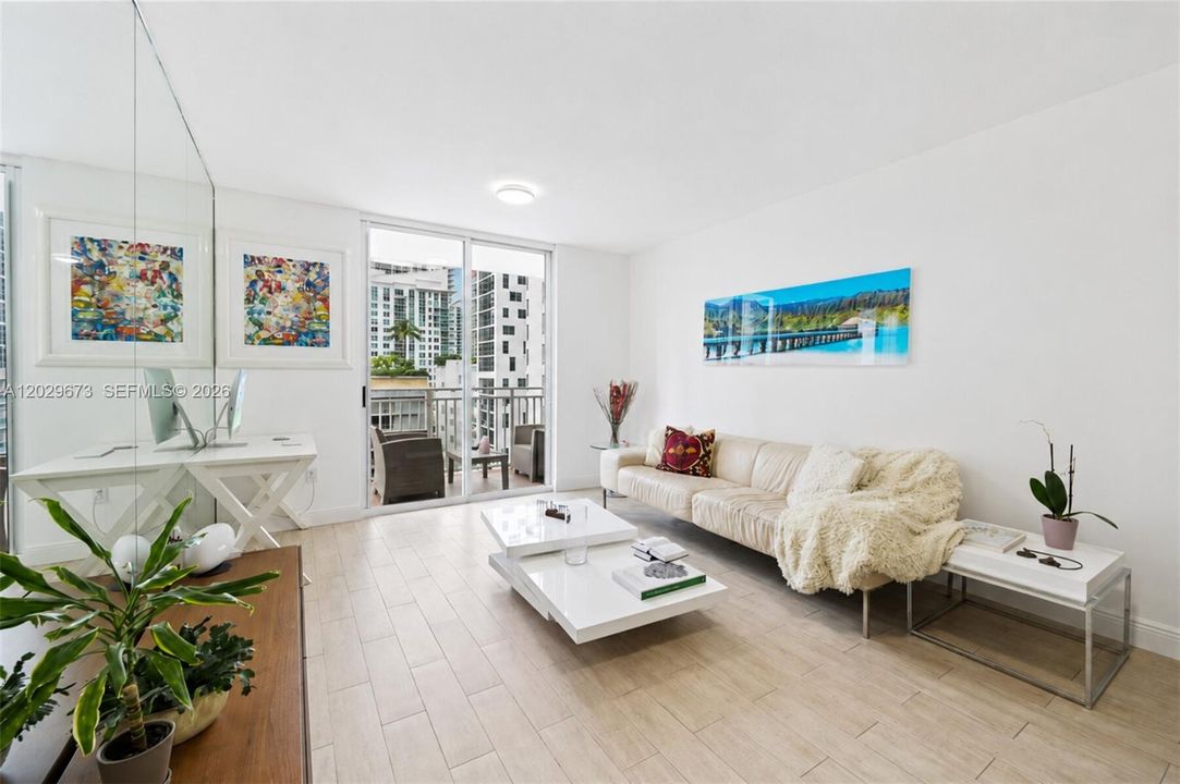 В аренду: $3,600 (2 спален, 2 ванн, 930 Квадратных фут)