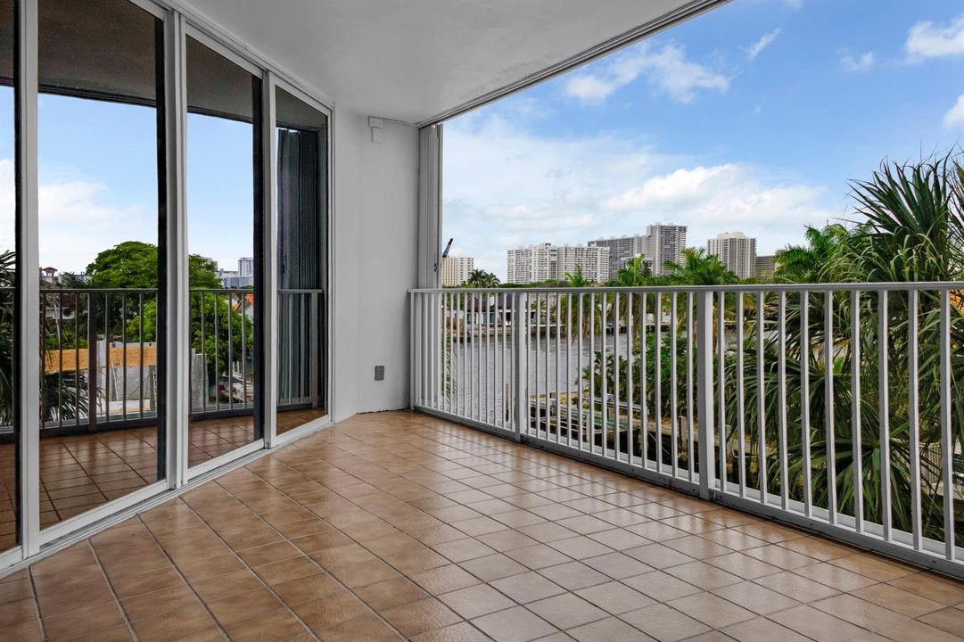 3100 NE 47th Court, 305