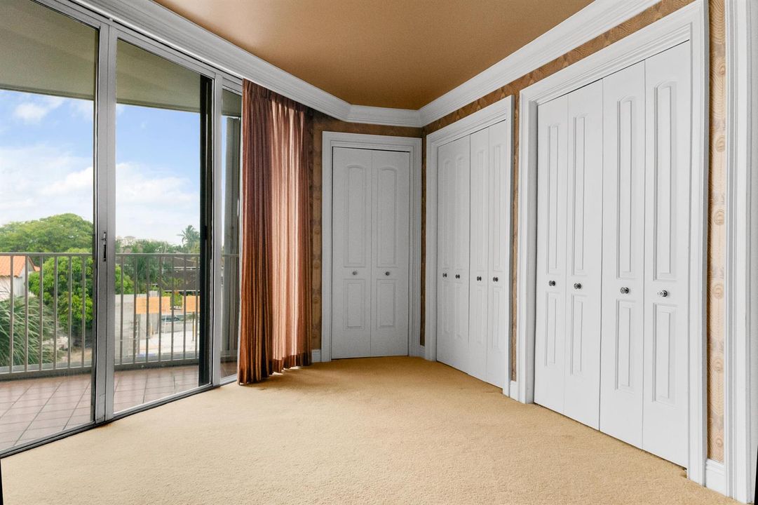 3100 NE 47th Court, 305