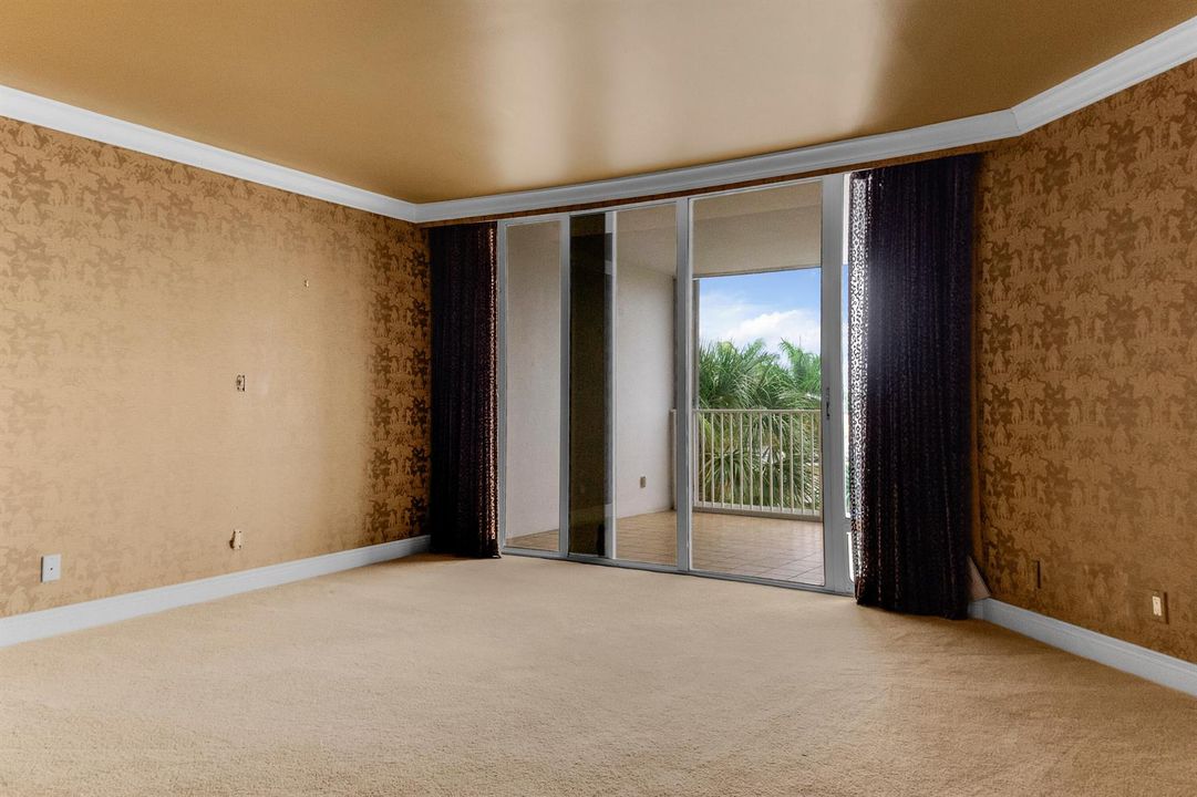 3100 NE 47th Court, 305
