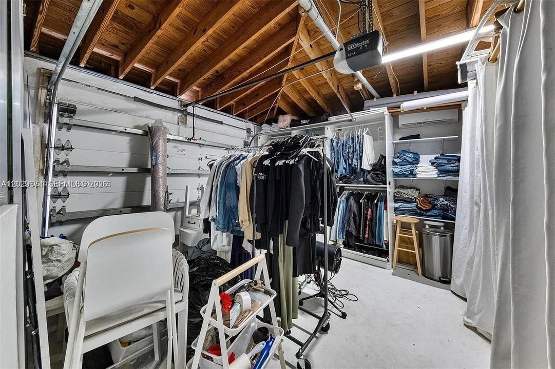 En Renta: $11,500 (3 camas, 2 baños, 2353 Pies cuadrados)
