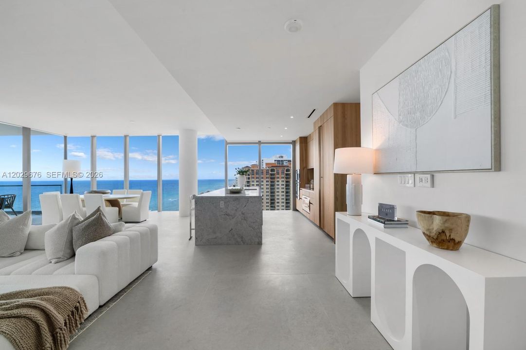 For Sale: $2,850,000 (3 beds, 3 baths, 2913 Square Feet)