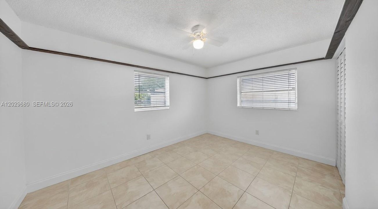 2nd bedroom