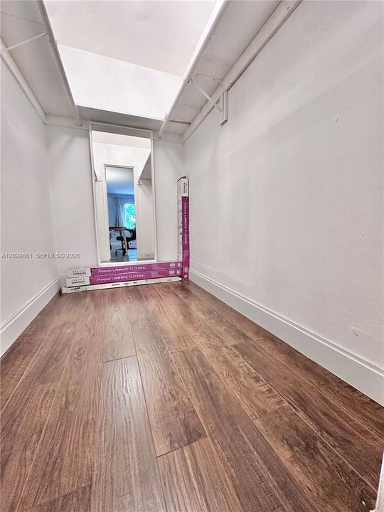 В аренду: $1,950 (1 спален, 1 ванн, 755 Квадратных фут)