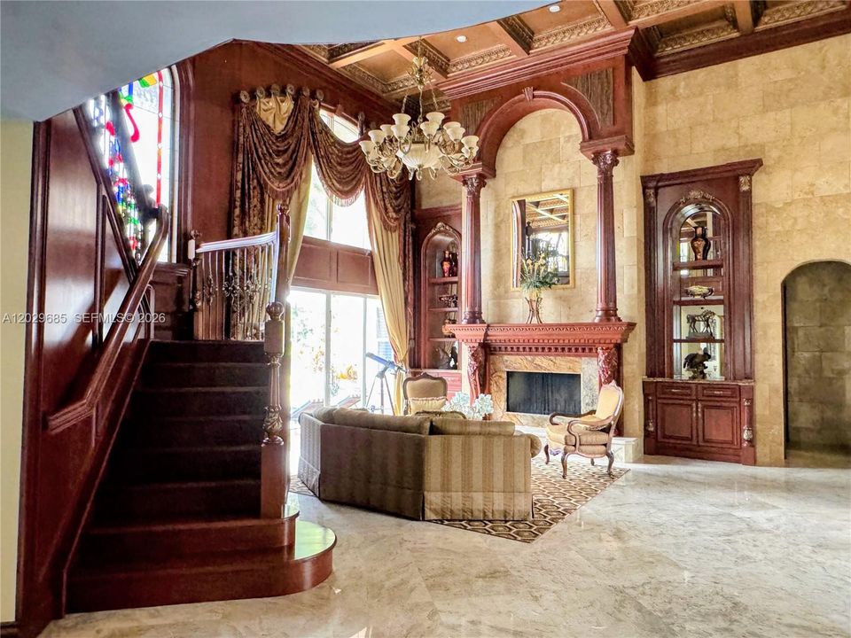 В аренду: $17,900 (6 спален, 6 ванн, 5545 Квадратных фут)