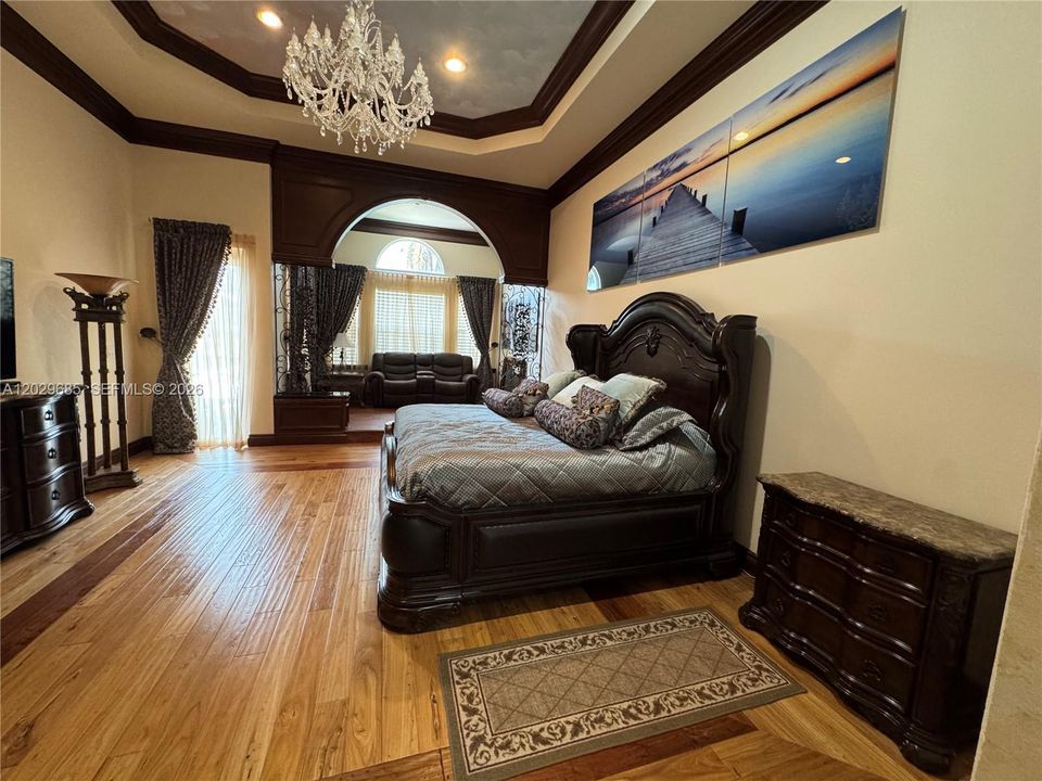 В аренду: $17,900 (6 спален, 6 ванн, 5545 Квадратных фут)
