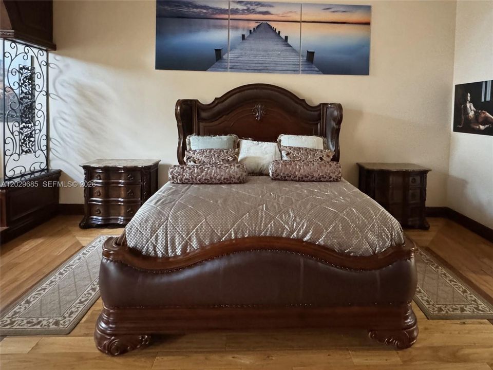 В аренду: $17,900 (6 спален, 6 ванн, 5545 Квадратных фут)