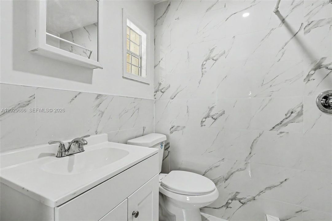 For Sale: $475,000 (4 beds, 2 baths, 1280 Square Feet)