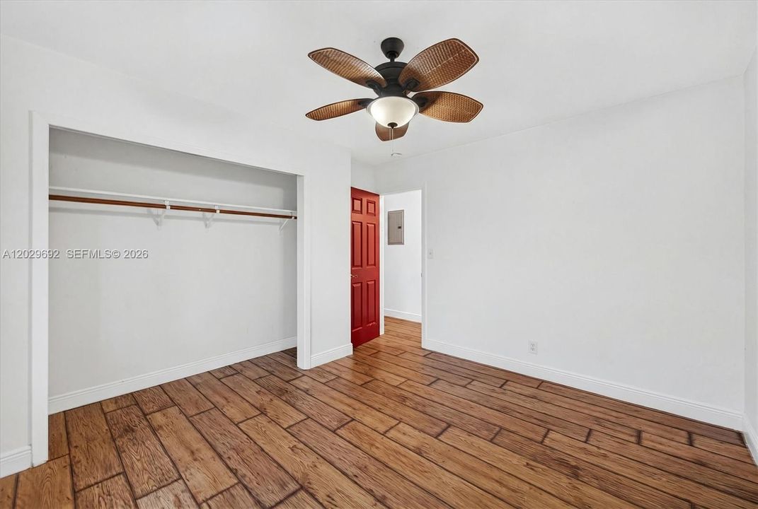 En Venta: $675,000 (3 camas, 2 baños, 2290 Pies cuadrados)