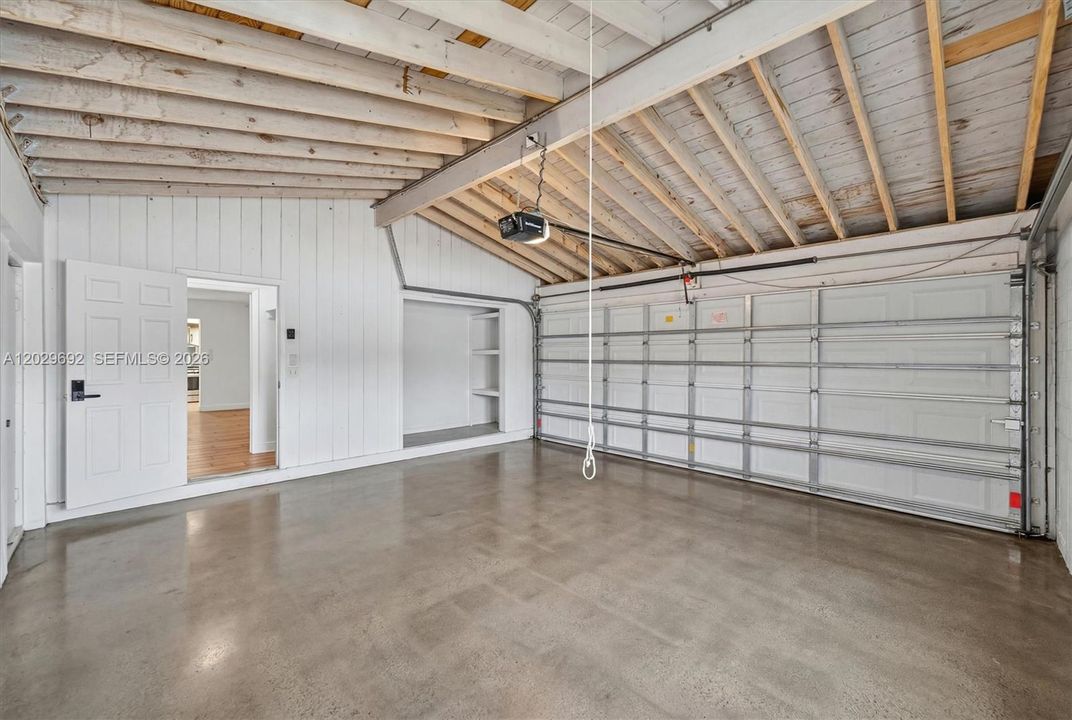 En Venta: $675,000 (3 camas, 2 baños, 2290 Pies cuadrados)